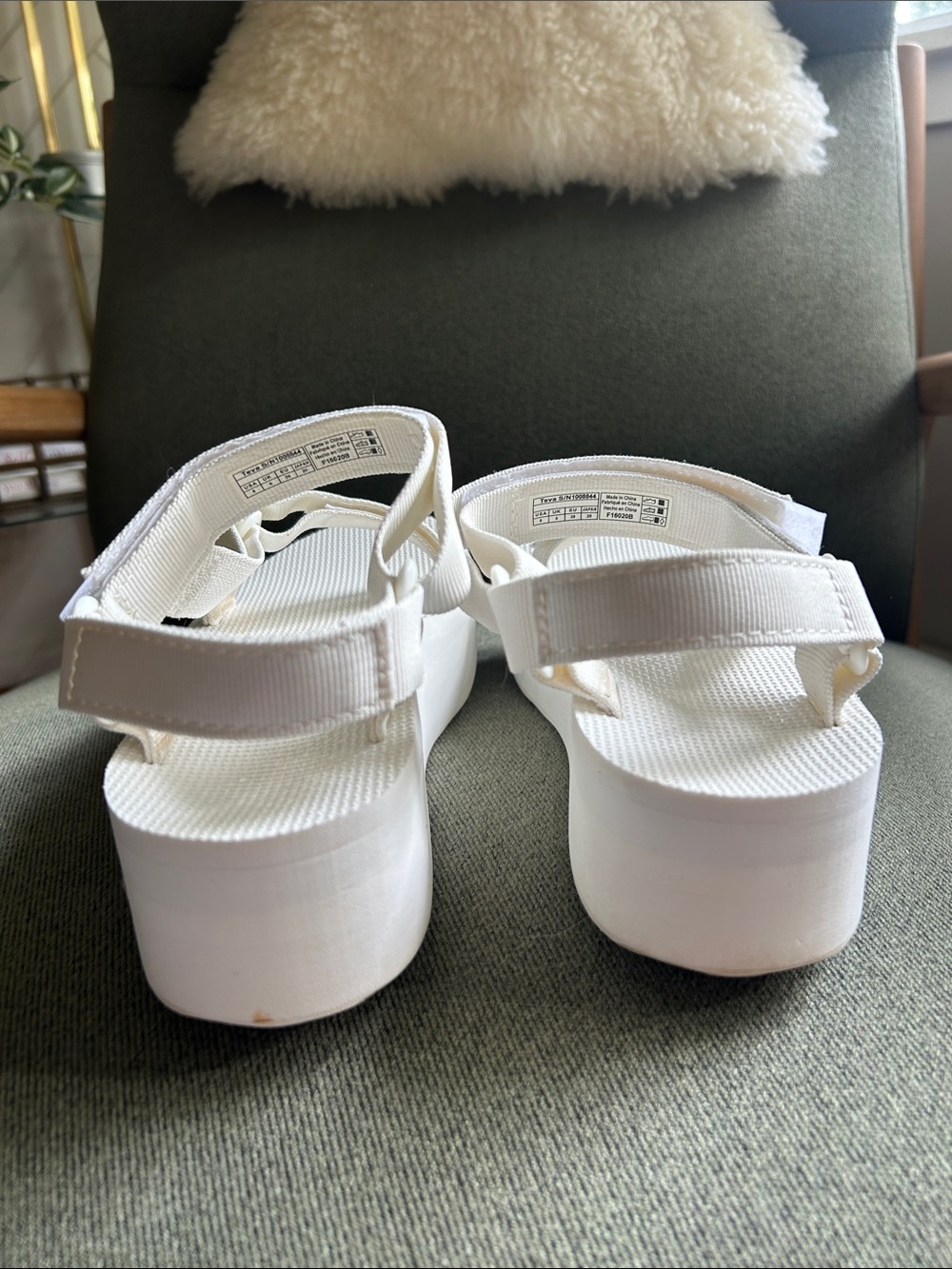 Teva Flatform in White - Picture 4 of 7